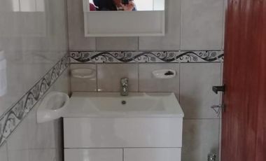 Departamento de dos dormitorios, baño, cocina comedor, con cochera a estenar