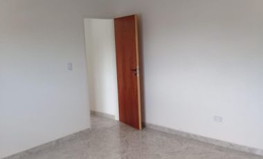 Departamento de dos dormitorios, baño, cocina comedor, con cochera a estenar