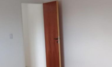 Departamento de dos dormitorios, baño, cocina comedor, con cochera a estenar