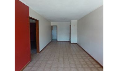 VENTA DEPARTAMENTO  3 AMBIENTES AL FRENTE CON GARAGE PROPIO
