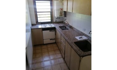 VENTA DEPARTAMENTO  3 AMBIENTES  CON cochera  LUMINOSO