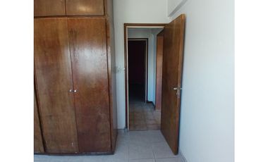 VENTA DEPARTAMENTO  3 AMBIENTES AL FRENTE CON GARAGE PROPIO