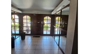 VENTA DEPARTAMENTO  3 AMBIENTES AL FRENTE CON GARAGE PROPIO