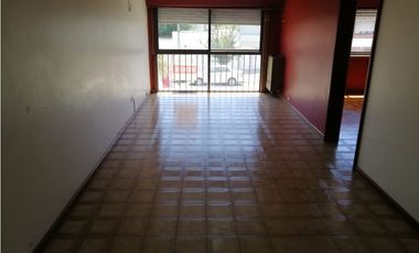 VENTA DEPARTAMENTO  3 AMBIENTES  CON cochera  LUMINOSO