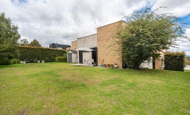 casa en arriendo/venta en vereda hato grande. Cod A15215