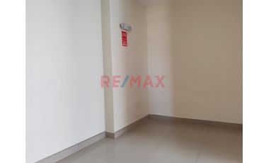 Local Comercial En Venta En Esquina - Talara