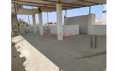Local Comercial En Venta En Esquina - Talara