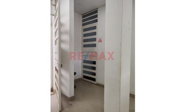 Local Comercial En Venta En Esquina - Talara