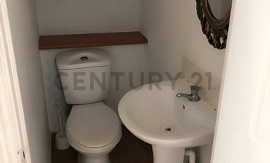 Se vende hermosa y espaciosa casa dentro de lujoso condominio en el sector norte
