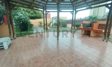 Se vende hermosa y espaciosa casa dentro de lujoso condominio en el sector norte