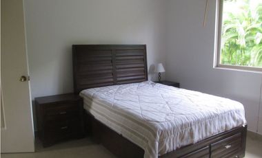 CASA 4 REC EN EMBASSY GARDENS, CLAYTON