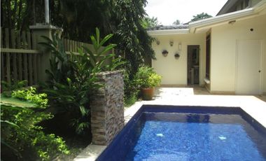 CASA 4 REC EN EMBASSY GARDENS, CLAYTON