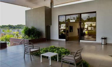 SE VENDE CASA EN PASEO DEL NORTE, BRISAS DEL GOLF $240,000 AM