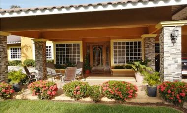 VENDO HERMOSA CASA 4 HAB  EN DOLEGA