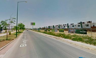 TERRENO EN RENTA JARDINES DE VERSALLES 7,800 M2