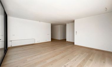 Departamento en Arriendo en Vista Golf, La Dehesa (Dúplex con Jardín privado)