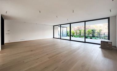 Departamento en Arriendo en Vista Golf, La Dehesa (Dúplex con Jardín privado)