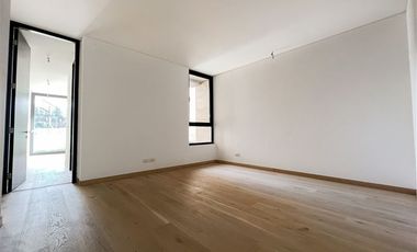 Departamento en Arriendo en Vista Golf, La Dehesa (Dúplex con Jardín privado)
