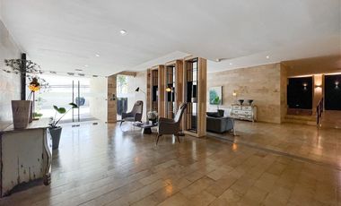 Departamento en Arriendo en Vista Golf, La Dehesa (Dúplex con Jardín privado)