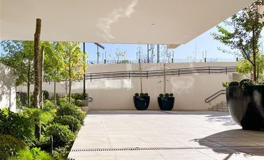 Departamento en Arriendo en Vista Golf, La Dehesa (Dúplex con Jardín privado)