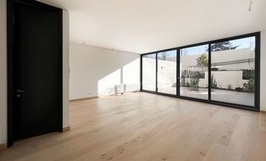 Departamento en Arriendo en Vista Golf, La Dehesa (Dúplex con Jardín privado)