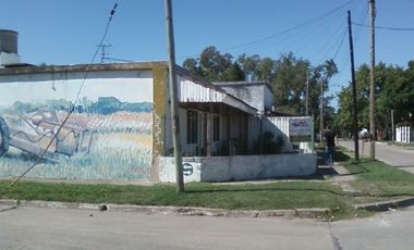 Casa americana en buen estado a pocas cuadras de la estación APTA CRÉDITO HIPOTECARIO