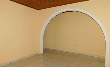 casa-local en arriendo/venta en los andes. Cod V82400