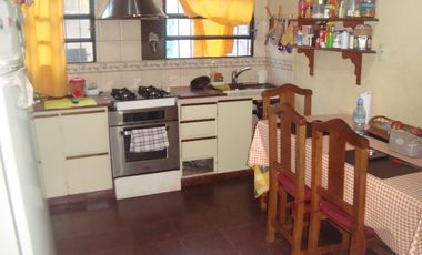 EXCEL.CASA 4 AMB, 3 DORM.+PARQUE+COCHERA + DEPTO FDO. APTO CREDITO:GALICIA, SANTANDER Y MACRO.