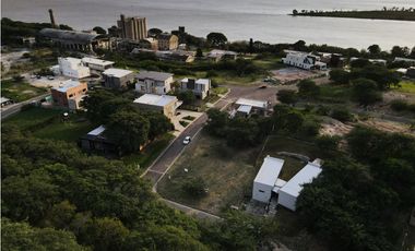 Venta amplio lote en barrio privado Puerto Urquiza