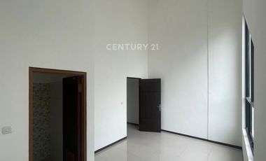 Rumah Baru 2 Lantai Di Taman Holis Indah Bandung