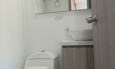 apartamento en arriendo en campo alegre. Cod A215338