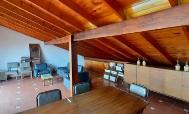 HERMOSA CASA DE ESTILO CON QUINCHO AMPLIO Y GALPON EN PLANTA BAJA EXCELENTE LOTE DE 8.66 X 45 METROS