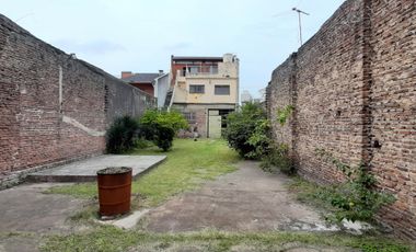 HERMOSA CASA DE ESTILO CON QUINCHO AMPLIO Y GALPON EN PLANTA BAJA EXCELENTE LOTE DE 8.66 X 45 METROS