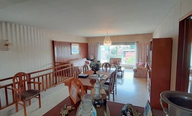 HERMOSA CASA DE ESTILO CON QUINCHO AMPLIO Y GALPON EN PLANTA BAJA EXCELENTE LOTE DE 8.66 X 45 METROS