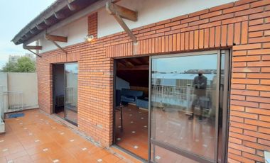 HERMOSA CASA DE ESTILO CON QUINCHO AMPLIO Y GALPON EN PLANTA BAJA EXCELENTE LOTE DE 8.66 X 45 METROS