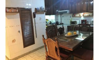 VENTA DEPARTAMENTO 4 AMB CON COCHERA REMEDIOS DE ESCALADA