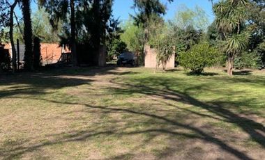 CASA QUINTA  CON PILETA VENTA EN  FLORENCIO VARELA