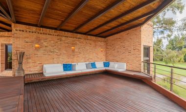 casa en arriendo/venta en aposentos. Cod A28100