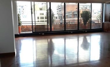 edificio en arriendo/venta en el chico. Cod V2405