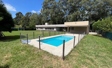 Casa 4 Ambientes En Venta - Francisco Alvarez, Moreno