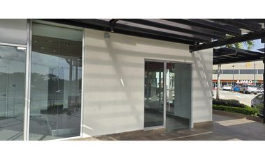 Se Alquilan Locales Comerciales en Plaza Central de Costa Verde