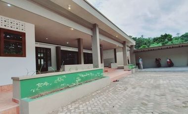Dijual Murah Restoran Central Wisata Pantai Senggigi Lombok