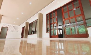 Dijual Murah Restoran Central Wisata Pantai Senggigi Lombok