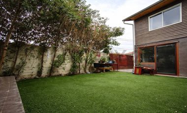 Se vende casa en condominio de Buin.
