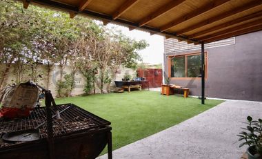 Se vende casa en condominio de Buin.