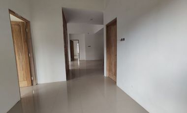 RUMAH MEWAH NUANSA VILLA DI KAWASAN WISATA BOROBUDUR