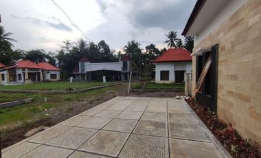 RUMAH MEWAH NUANSA VILLA DI KAWASAN WISATA BOROBUDUR