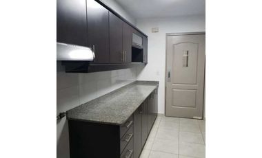 VENDO CASA EN VILLA ALTA BRISAS DEL GOLF