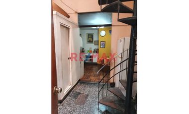 Vendo Casa (4Pisos) Urb.Palao Smp