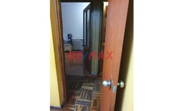 Vendo Casa (4Pisos) Urb.Palao Smp